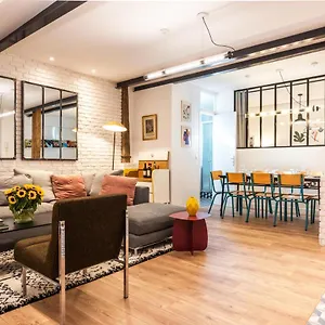 Design & New Loft In Heart Of Paris